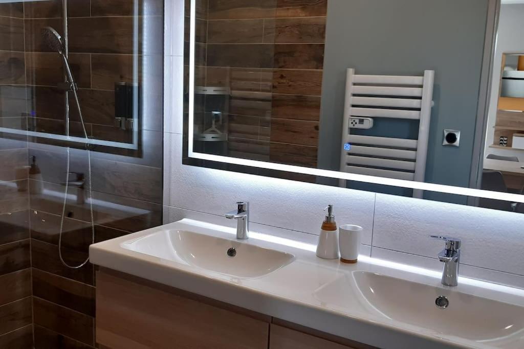 Villa Drome Jacuzzi La Maison D'A Cote Chatuzange-le-Goubet エクステリア 写真